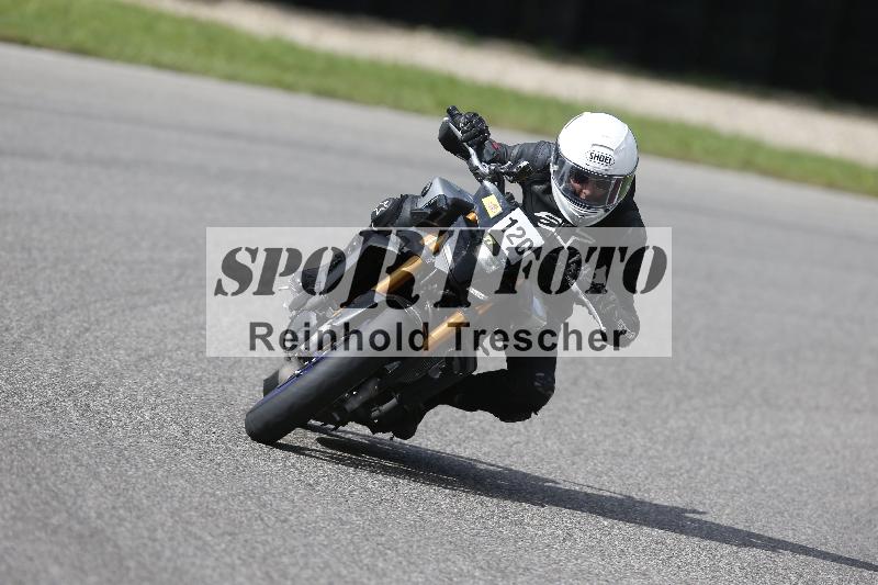 /53 16.09.2025 Track Day Domi Aegerter ADR/Gruppe gelb/120